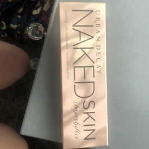 Urban Decay Naked Skin Shapeshifter